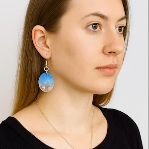 Handmade Ocean Wave Jewelry Set – Resin Beach Necklace and Earrings with Seashells, Coastal Summer Gift for Her
