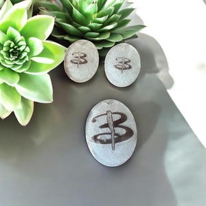 Buffy The Vampire Slayer Themed earrings and necklace set