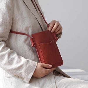 Personalized Leather Phone Bag, Handmade Crossbody Phone Pouch, Small Cell Phone Purse, Minimalist Phone Bag, Mini Crossbody Wallet