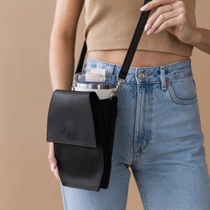 Leather bottle bag, water bottle bag, Leather bottle holder,Water bottle carrier,Custom bottle bag,Festival bottle bag,Leather crossbody bag