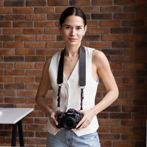 Leather camera strap, Leather neck strap camera, Personalized camera strap, Handmade camera strap, Wide camera strap, Gift for photographer