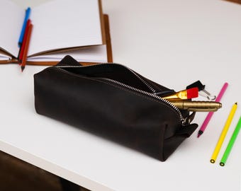 Leather pencil case, Leather pen pouch,Leather stationery case,Leather pen holder,Leather pen holder,Minimalist pencil case,Pencil case zip