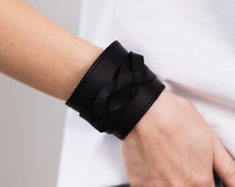 Leather hand bracelet,Leather wristband womens,Leather bracelet wide,Leather cuff bracelet,Leather wrap bracelet,Real leather bracelet women