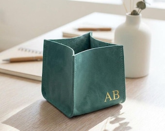 100% genuine Leather storage box, Handmade storage box, Minimalist catchall bin, Entryway tray, Nightstand organizer, Leather Container