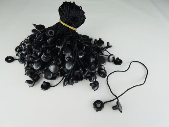 Hang Tag String - 100pcs Black Hang Tag String with Round Plastic Fastener