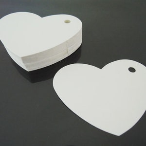 Livre blanc Tags - 50pcs blanc Tags coeur ronde Tag prix, Tags Hang Tags cadeau Tags Tag blanc Tags avec trou 6,5 x 6 cm