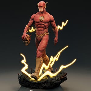Puede incluir: Estatua de Flash roja y dorada con detalles de rayos. La figura est&aacute; en posici&oacute;n de caminar, sosteniendo una calavera. La base presenta el logotipo de Flash. Es un objeto de colecci&oacute;n.