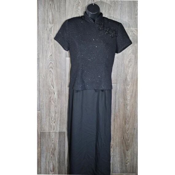 black sleeveless shift dress Embellished Sleeveless Shift Dress main image 1