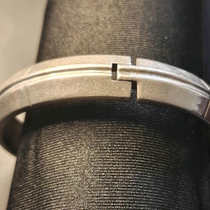 Vintage Sterling Silver Hinged Cuff Bracelet – Heavy Modernist Minimalist .925 Solid Silver, 2.5 oz, 1970s Studio Jewelry