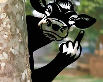 Funny Cow Metal Wall Art Peeking Middle Finger Sign, Farm Animal Decor, Outdoor Garden Yard Decoration, Gag Gift for Friends