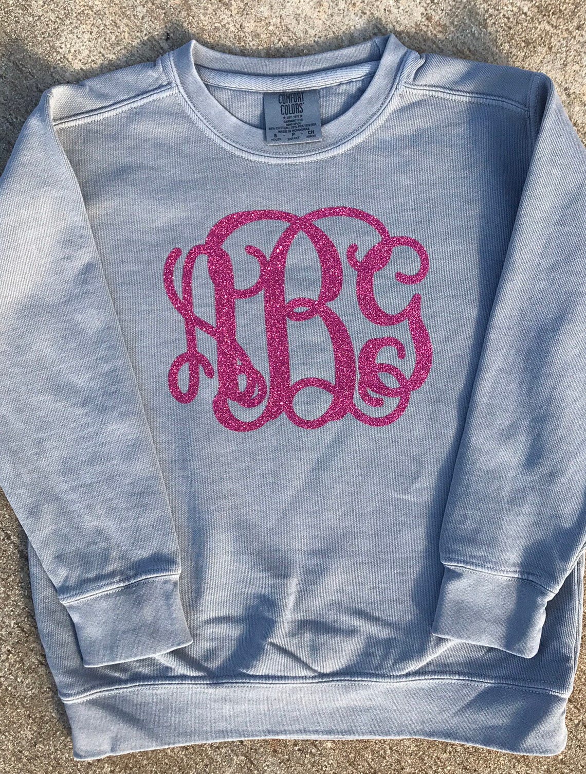 YOUTH Comfort Colors Sweatshirt With Jumbo Vinyl Monogram | Etsy