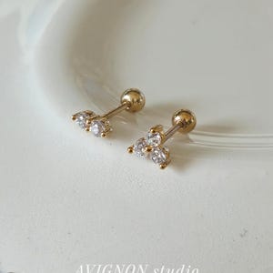 Cz cubic piercingset. kubusvormige clusterstud. screwball studs. 14k gold filled piercingset.