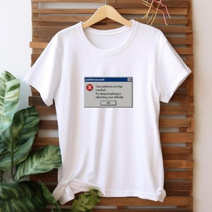 Lustiges Tech Shirt, Computer abgestürzt T-Shirt, Y2K Computer T-Shirt, Geschenk für Millennials, Retro Humor Shirt