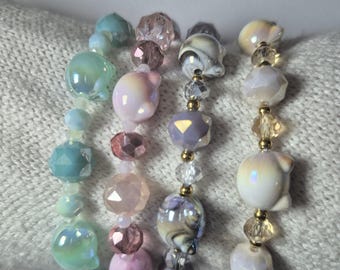 Cat Head Bead Bracelet | Handmade Elastic Crystal Beaded Jewellery | Gold, Silver, Pink | Custom Wrist Size