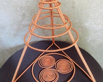 A Tensor Pyramid combined - 432 MHz, 188 MHz, 144 MHz, and 528 MHz, along with a Triskelion Coil, Energy Amplifier