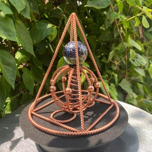 Nubian Red Copper Pyramid Set – Includes Harmonizer (144MHz), Tensor Generator & Energy Rings