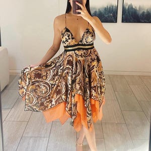 Vintage Y2K Roberto Cavalli style Asymmetrisches Kleid mit Saum AU10