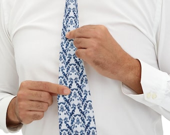 聖母マリアネクタイ：カトリックのウェディングアクセサリー、ビジネスギフト