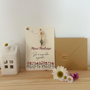 Carte “Merci Maîtresse” + Porte-clé cactus | Cadeau fin d’année scolaire | Carte fleurie et message émouvant | Cadeau personnalisé institutr