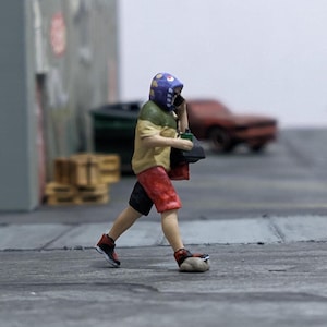 Mini Trendy Guy Figure | 1/64 Fashionable Male | Trendy Walk | Urban Fashion Pose for Dioramas Collectors Tiny Urban Scenes 1:64