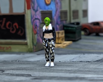 1/64 Scale Masked Woman Miniature: Urban Diorama Model Scene