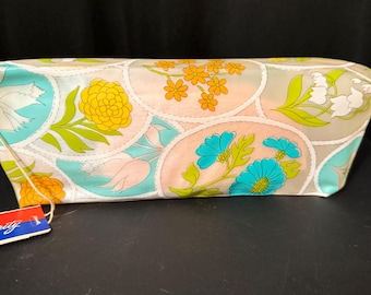 Vintage "Travel with a Celebrity" toiletry bag or storage case. NOS