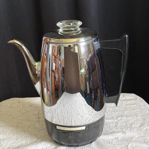 vintage General Electric electric percolator (no stem or basket)