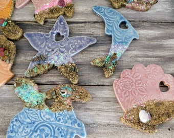 Sea pottery turtles shells sea horses star fish dolphin glazed ceramic ornaments with beach sand glitter sea shells great summer birthday