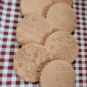 brown sugar keeper ceramic clay pottery keeps your brown sugar soft great gift