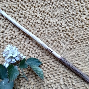Oak Wand, Magic Wand, Witchcraft Wand, Wand perfect for rituals and spells, Wiccan wand, Witch Wand, Wand with Ogham name: Dair,