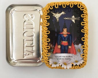 Little Superman Shrine - magnetic