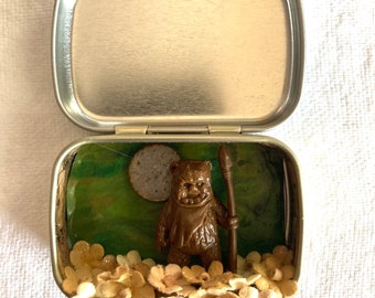 Mini Ewok Shrine, Star Wars, magnetic