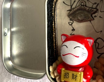 Mini Lucky Cat Shrine, Maneki-Neko, magnetic