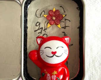 Mini Lucky Cat Shrine, Maneki-Neko, magnetic