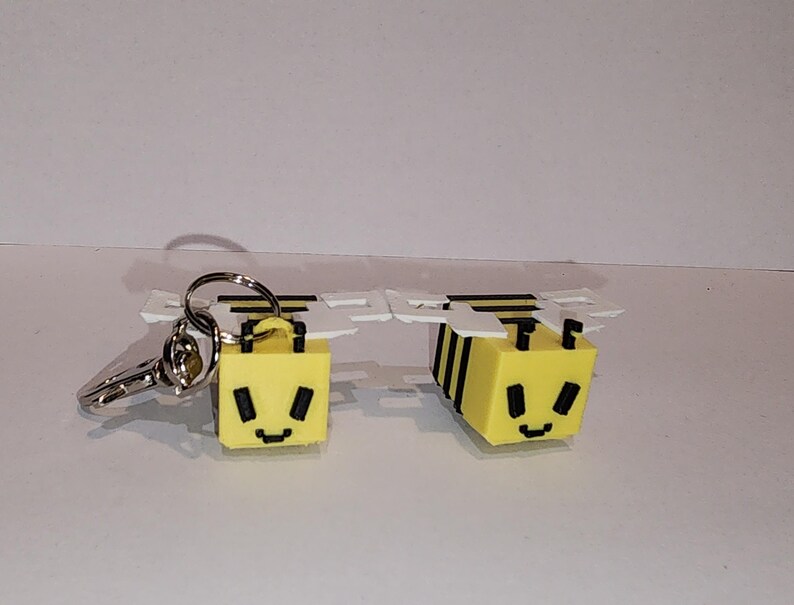 Grow A Garden Bee Roblox Keychain and Mini - Etsy