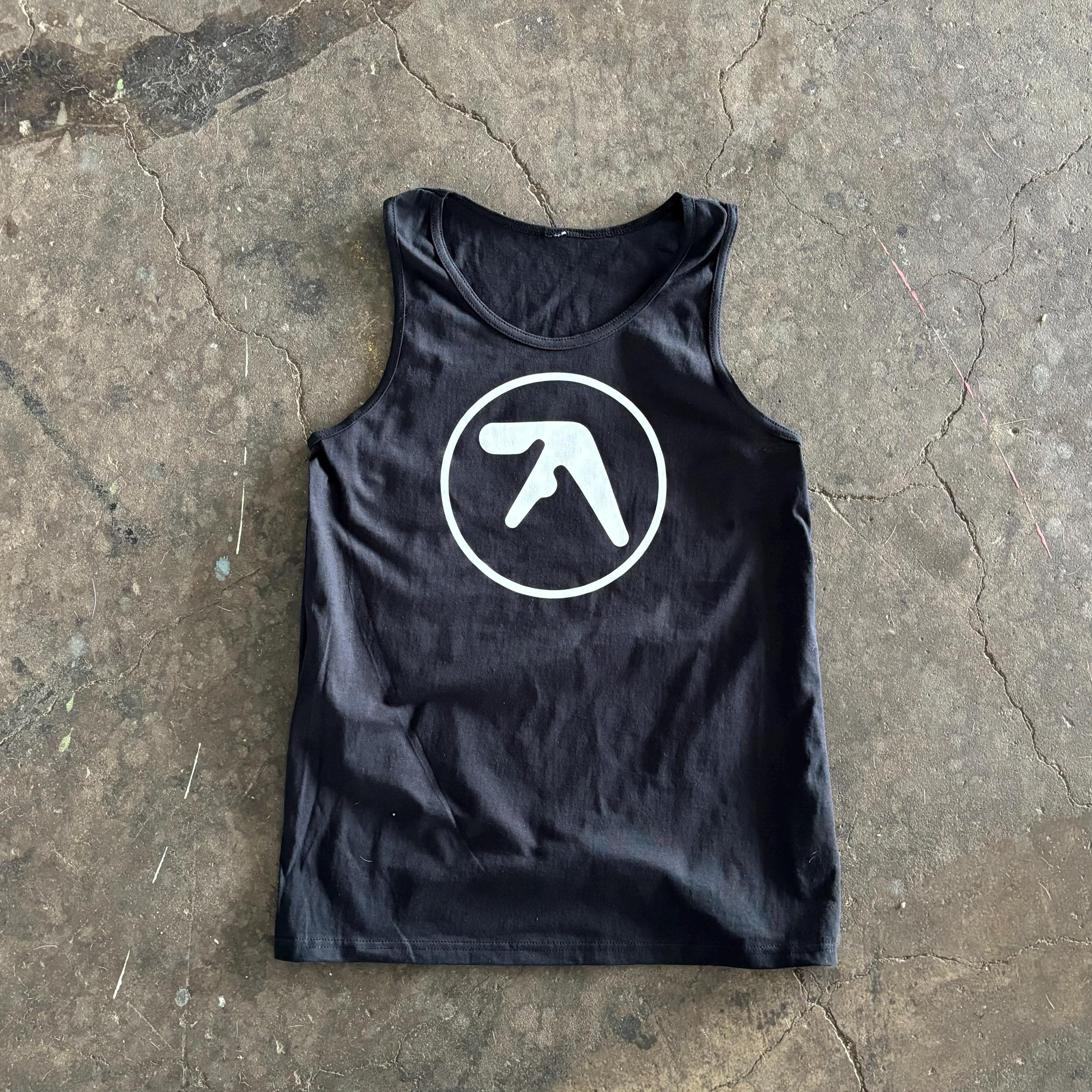 トップス LYFT SPLASH PAINT PUNK LOGO TANKTOP Splash Punk Logo Drop Shoulder Tanktop --Beige – LÝFT