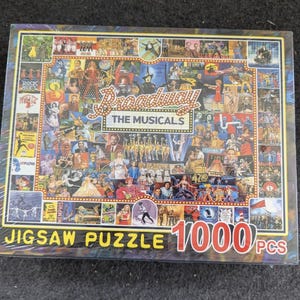 Buffalo Games Blanc 500 Piece Jigsaw Puzzle - Sultanahmet Neighborhood, Istanbul, Premium White Chipboard