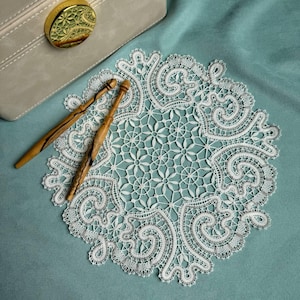 Elegant White Bobbin Lace Doily – Handmade Lace Art – Round Lace Table Accent