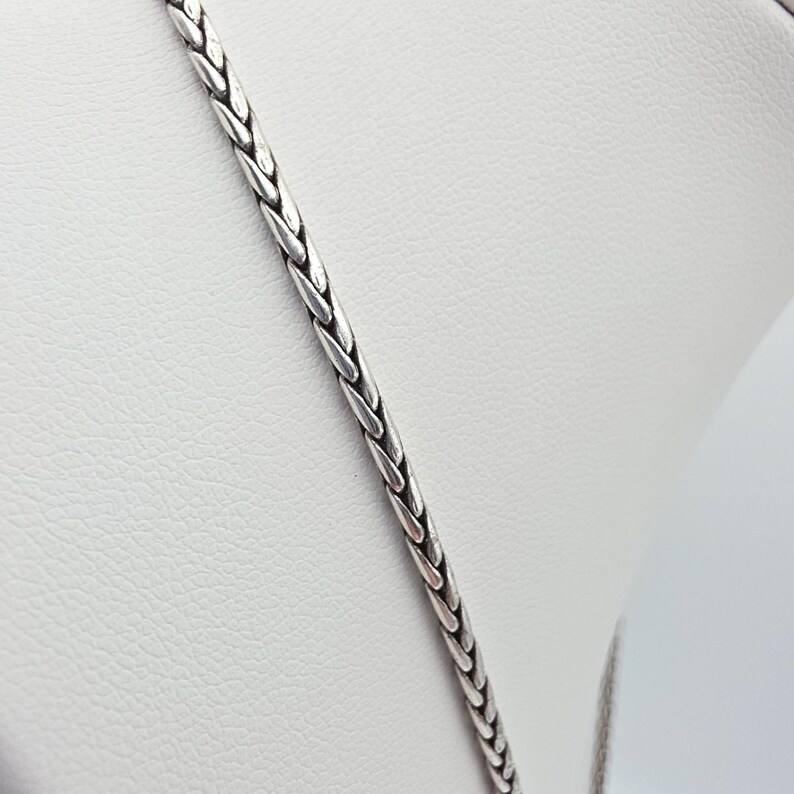 Collier BRIGHTON « Confit » Pendentif coeur à volutes réversible plaqué argent 18 po. image 6