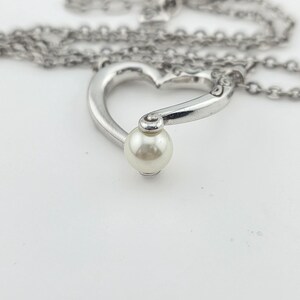 BRIGHTON 'Adorenme' Necklace Reversible Open Heart Faux Pearl Silver Plate 18" image 5