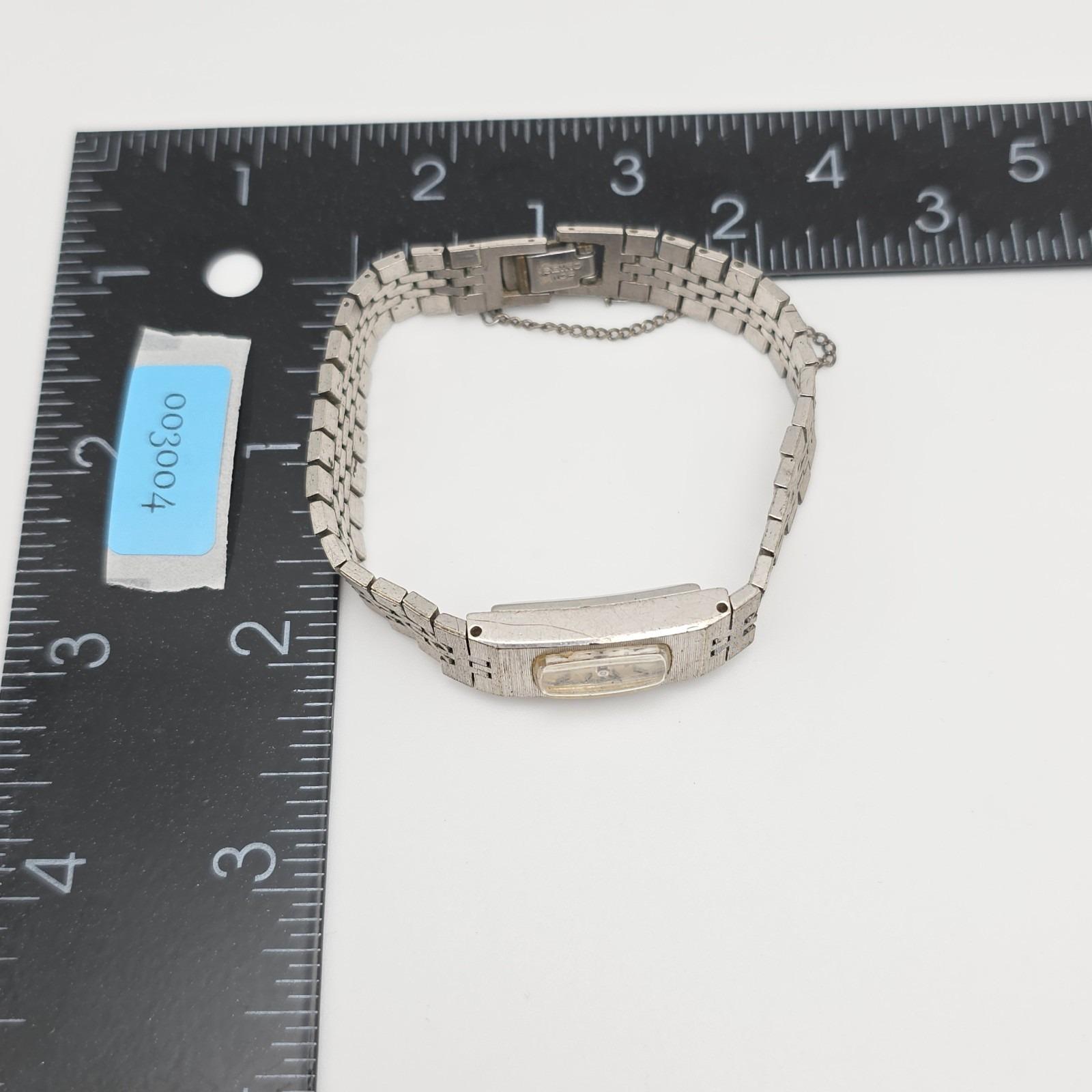 Vtg SEIKO Ladies Watch 1520-3339 Manual Wind Analog Silver  display picture 1