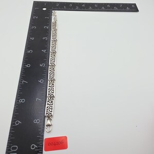 Pulsera BRIGHTON 'Deco Lace' con panel estrecho y calado, chapada en plata, 19,7 cm (7,75 pulgadas) imagen 9