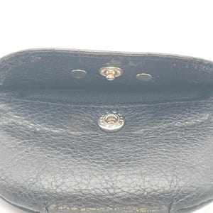 Portamonete vintage BRIGHTON in pelle nera con piccola tasca esterna e divisore interno immagine 3