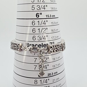 Pulsera BRIGHTON 'Deco Lace' con panel estrecho y calado, chapada en plata, 19,7 cm (7,75 pulgadas) imagen 8