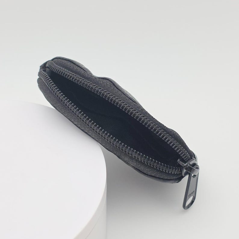 Portamonete vintage BRIGHTON in pelle nera con piccola tasca esterna e divisore interno immagine 8