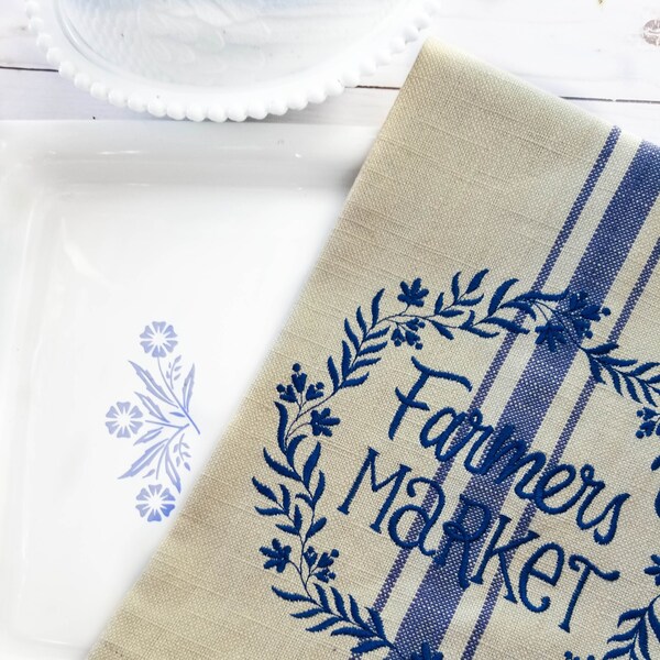 Farmer's Market Laurel Wreath Navy Grainsack Look Kitchen Tea Towel Farmhouse Look