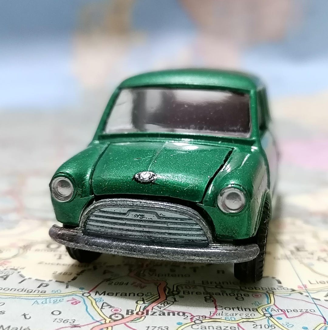 MEBETOYS 　A-28 MINI MINOR INNOCENTI Vintage 1970s Mebetoys A-28 Mini Minor Innocenti Made in