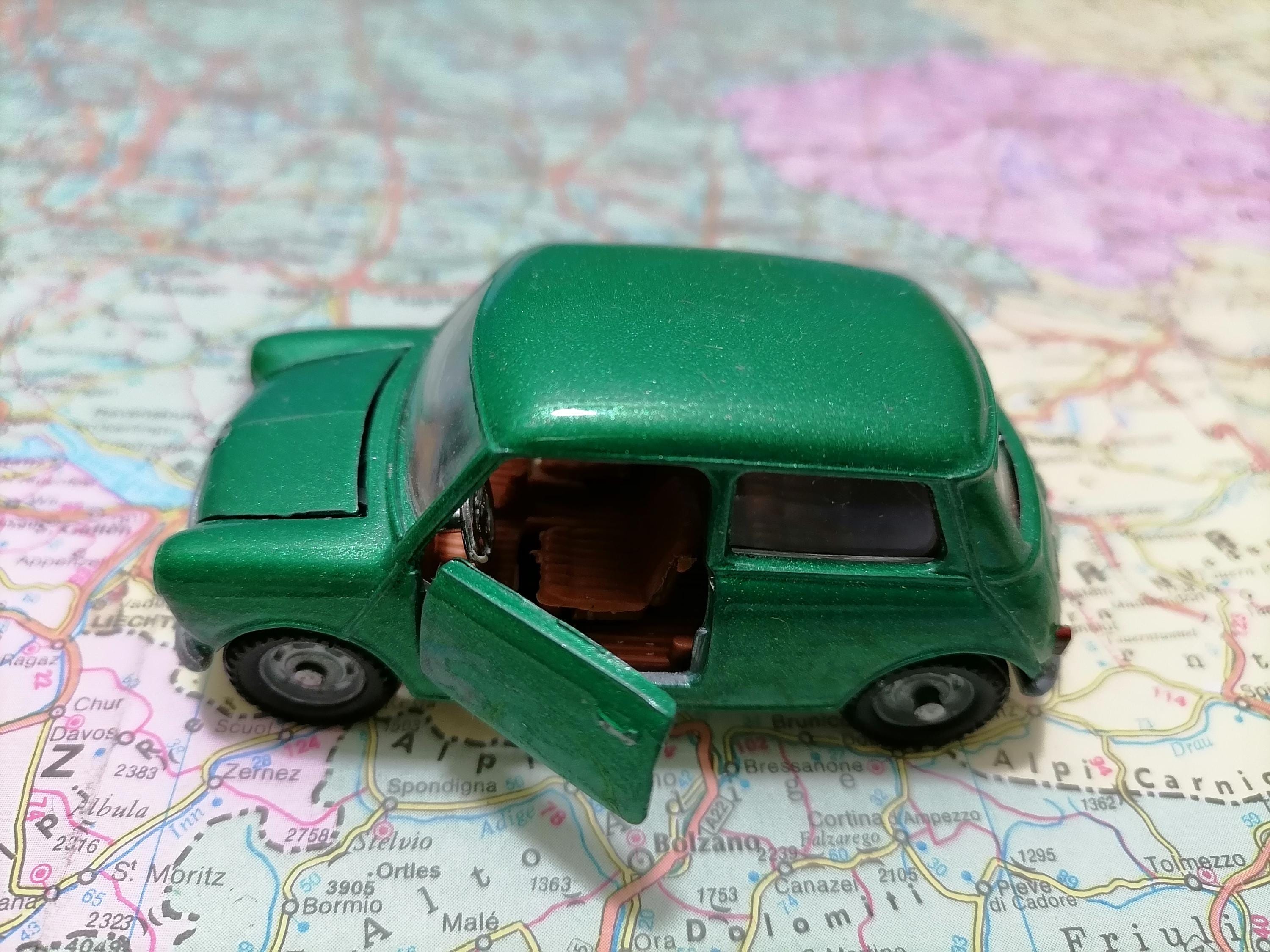 MEBETOYS 　A-28 MINI MINOR INNOCENTI Vintage 1970s Mebetoys A-28 Mini Minor Innocenti Made in