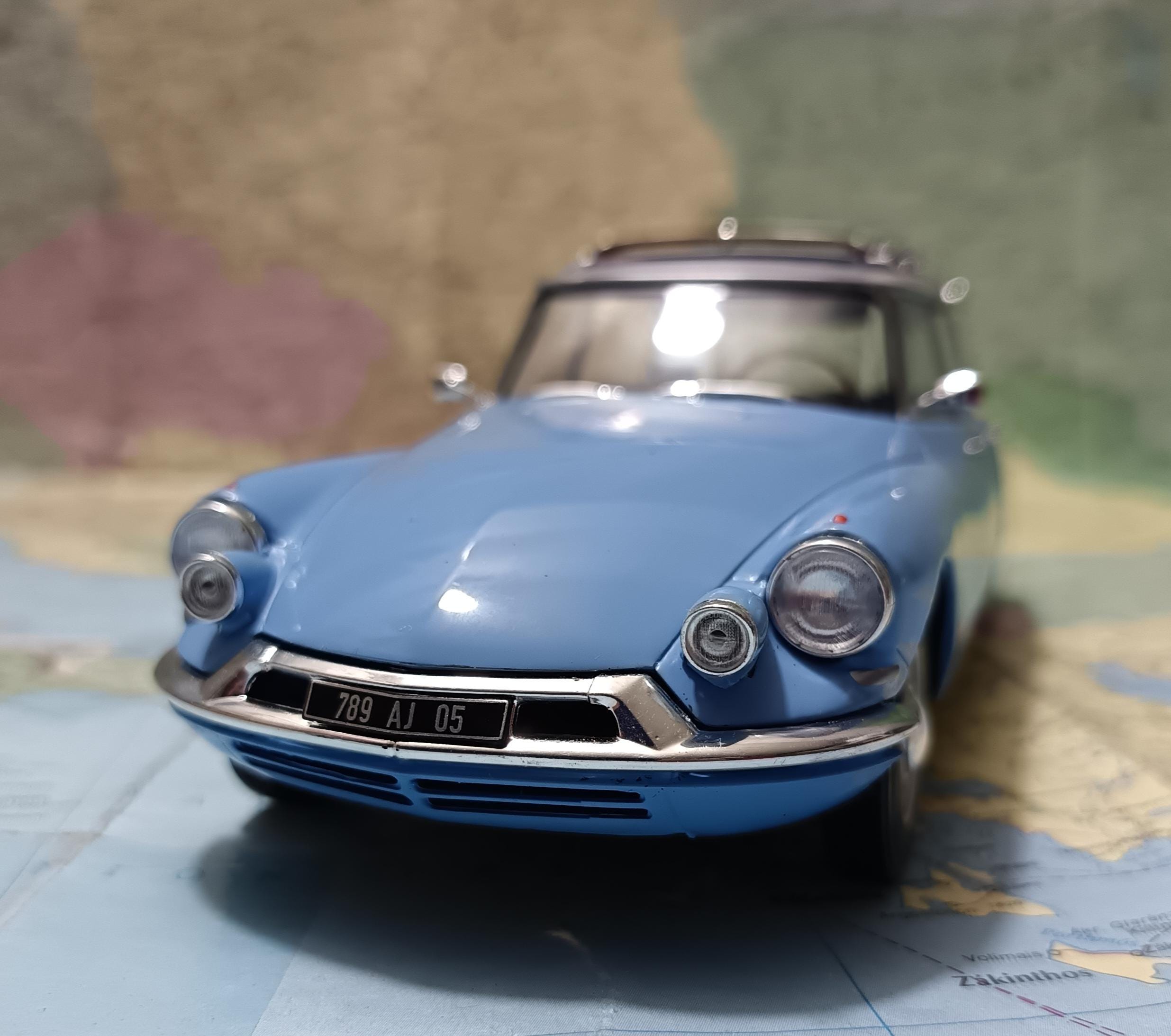 CITROEN ID DS 19 Break 1959 Two Tone, Vintage Diecast 1:24