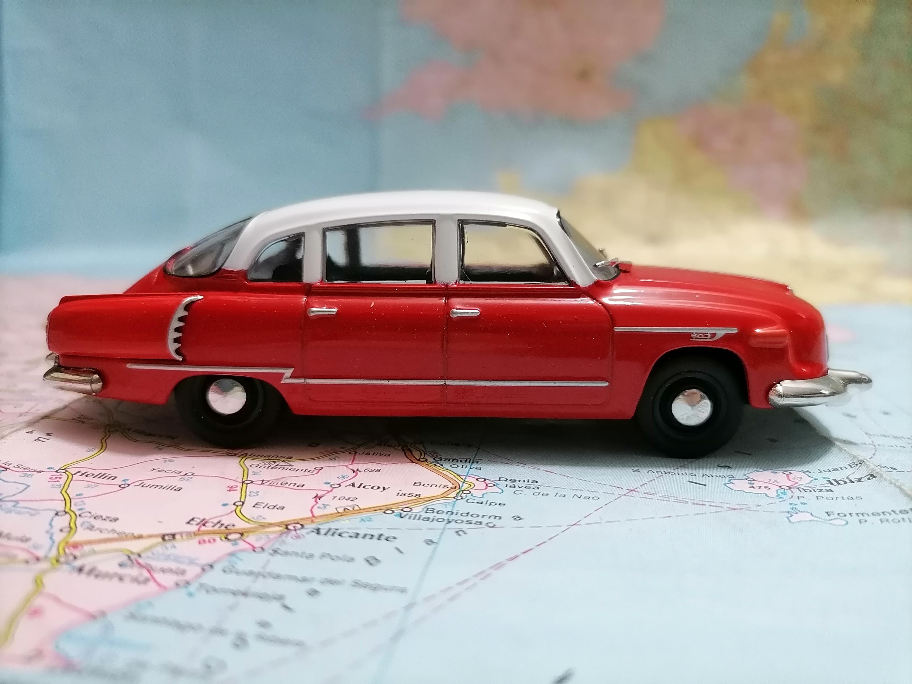 TATRA 603-1 1959、ヴィンテージダイキャスト1:43スケールモデル、新品